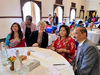 Dr. Saroj P. Ojha, IOM, Tribhuvan University, the primary partner in the NORPART project, has visited Oslo a number of times. Here she is pictured with four fantastic women, Dean Dibya Singh Shah, Bernadette Kumar, Hanne Flinstad Harbo and Nepalese MP Dr. Arju Rana.
The panellists were given various questions to reflect on in order to highlight their management experiences. Gender roles, expectations and experiences spiced up the highly entertaining stories.
Read the travelogue from the Nepal trip by Jeanette H. Magnus.